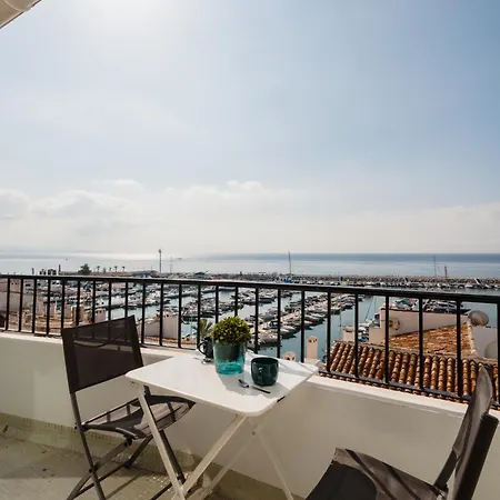 With Stunning Sea Views, Puerto Banus Apartment Marbella